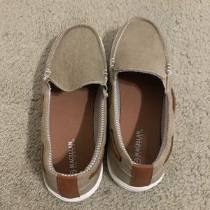 NWOT BOYS BOAT SHOES